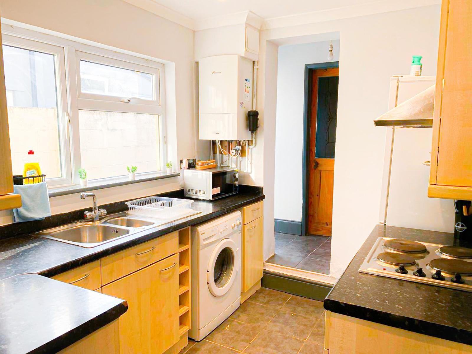 Apartment Spacious Comfortable & 3 Bed Near Town Gillingham (Kent)